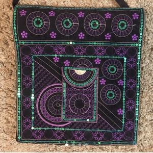 Velvet beaded black cross bag
